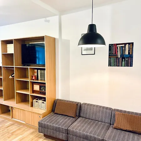 Апартаменти Mini Bookshop Аеропорт Вільнюс