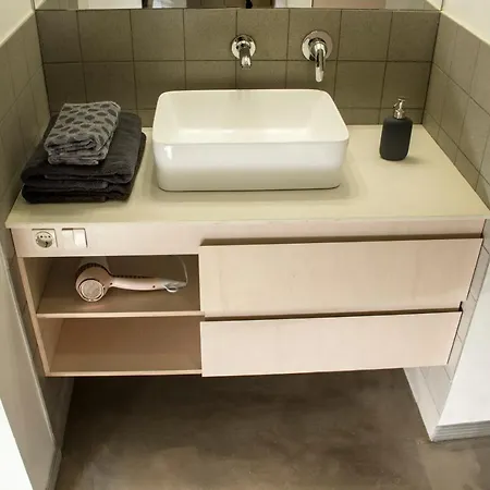 Mini Bookshop Appartement *