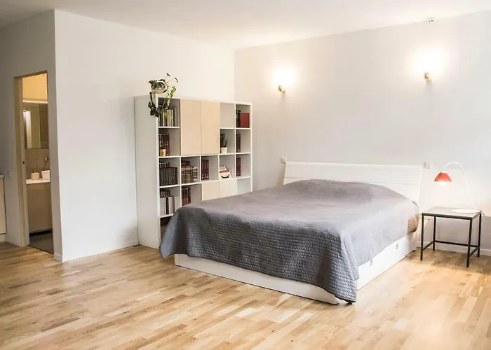 Apartman Mini Bookshop