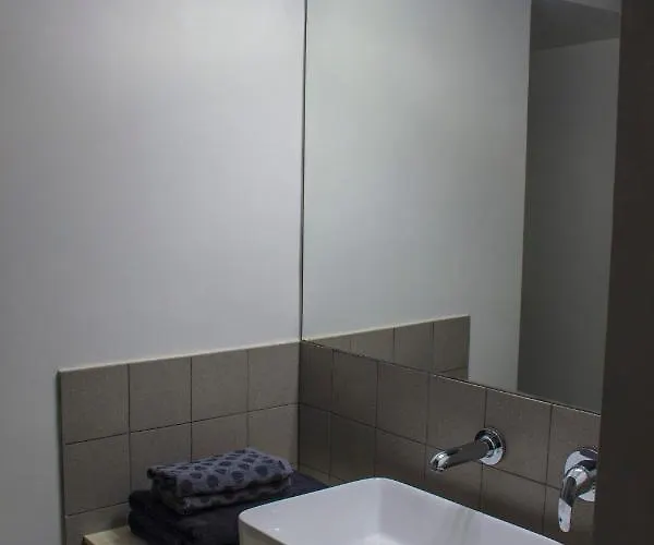 Mini Bookshop Apartment *